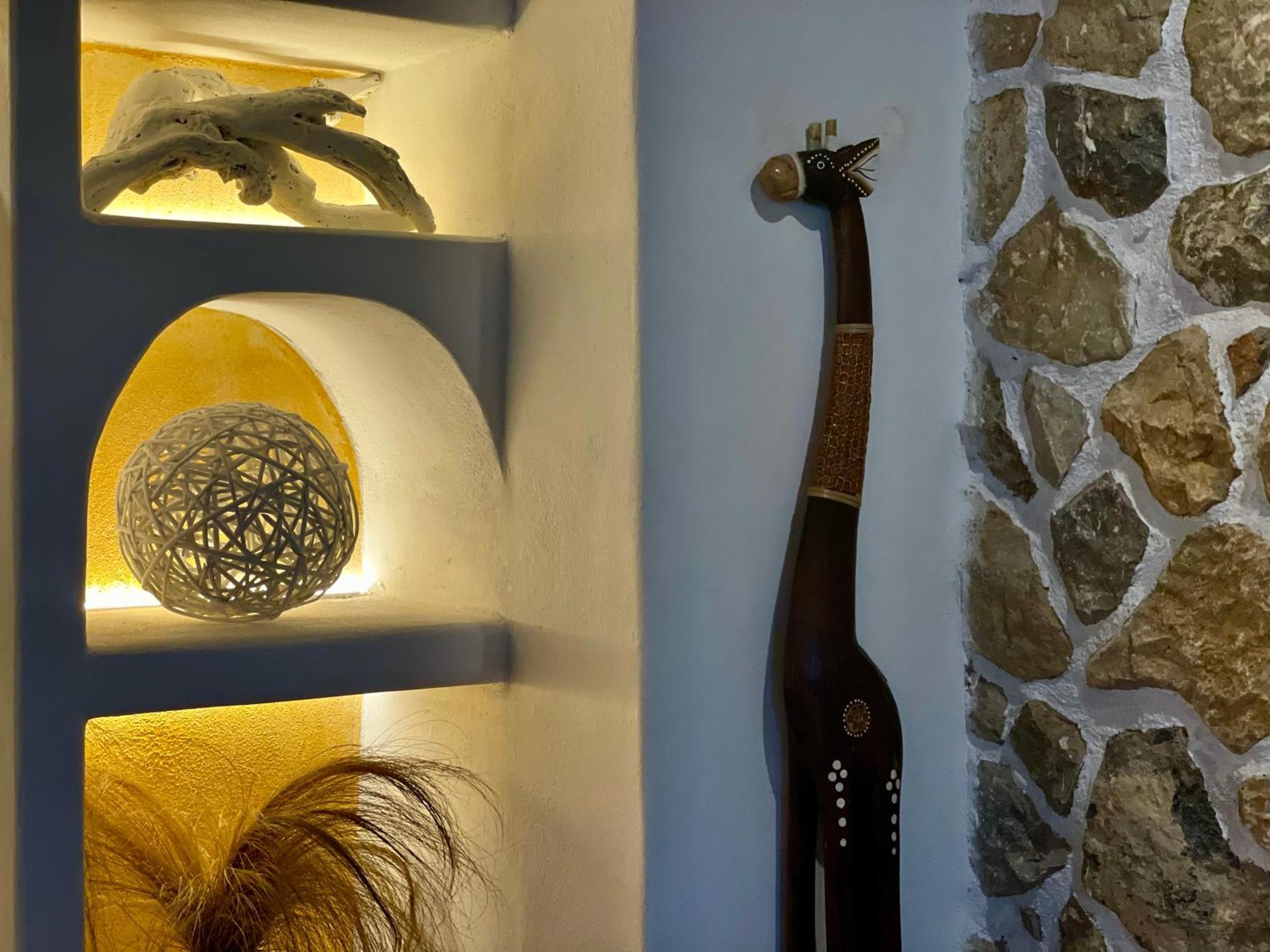 Atlazia Suites Alinda  Ngoại thất bức ảnh