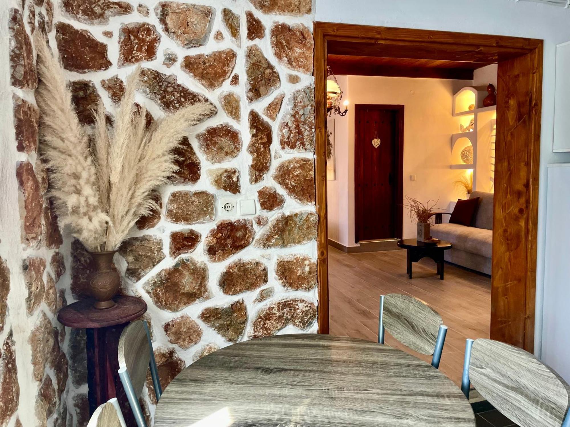 Atlazia Suites Alinda  Ngoại thất bức ảnh